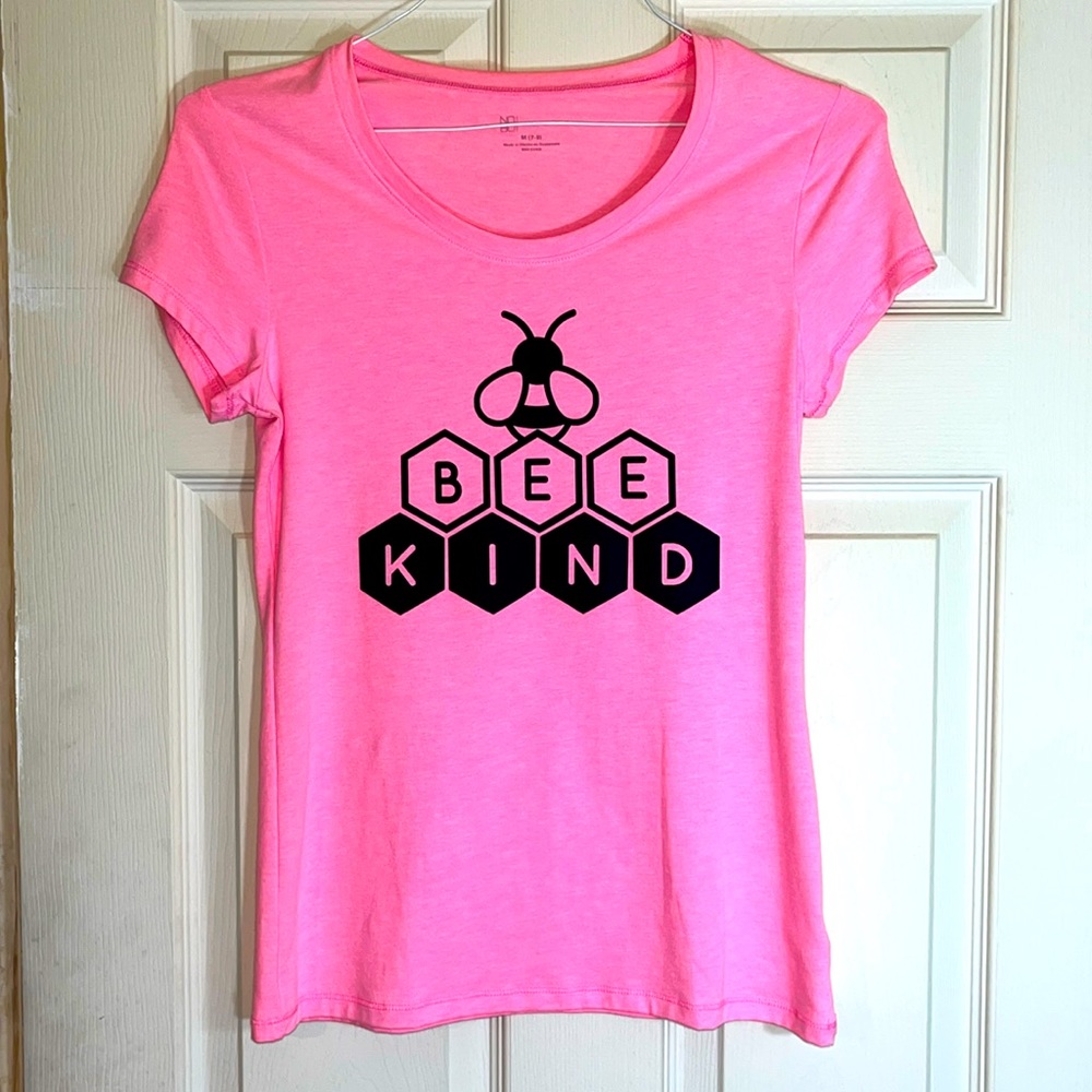 Pink 57%cotton 38%recycled polyester 5% spandex NOBO custom made t-shirt size:M